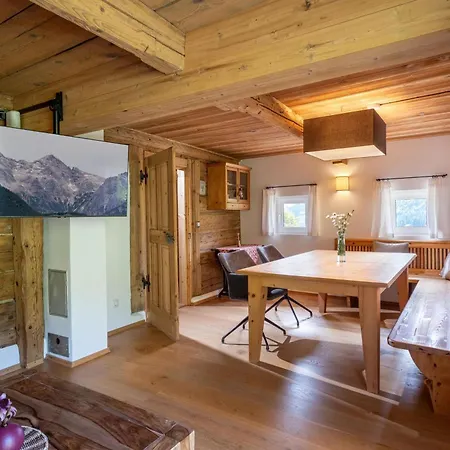Egger Stall Appartement *